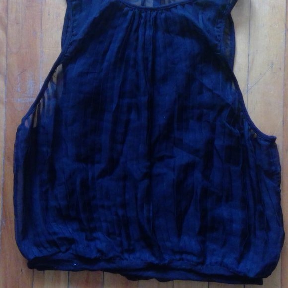 Girl's top 12 - Picture 3 of 3